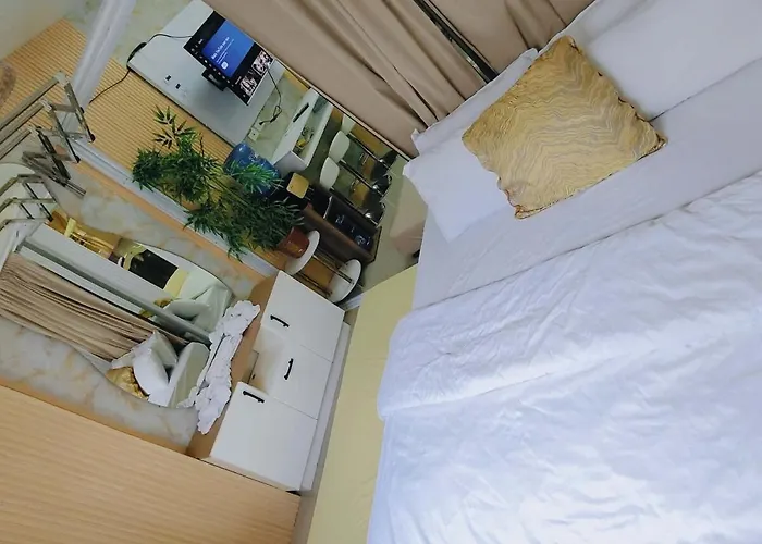 Affordable Staycation Near Moa, Naia T3,star City, Parqal Manila